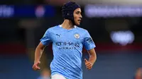 6. Eric Garcia - Eric Garcia dipastikan batal merapat ke Camp Nou usai negosiasi antara Manchester City dan Barcelona tidak mencapai kata sepakat. Padahal, Barcelona sendiri telah melakukan empat kali penawaran kepada Manchester City. (AFP/Mike Egerton/pool)