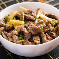 Beef teriyaki (copyright Freepik)