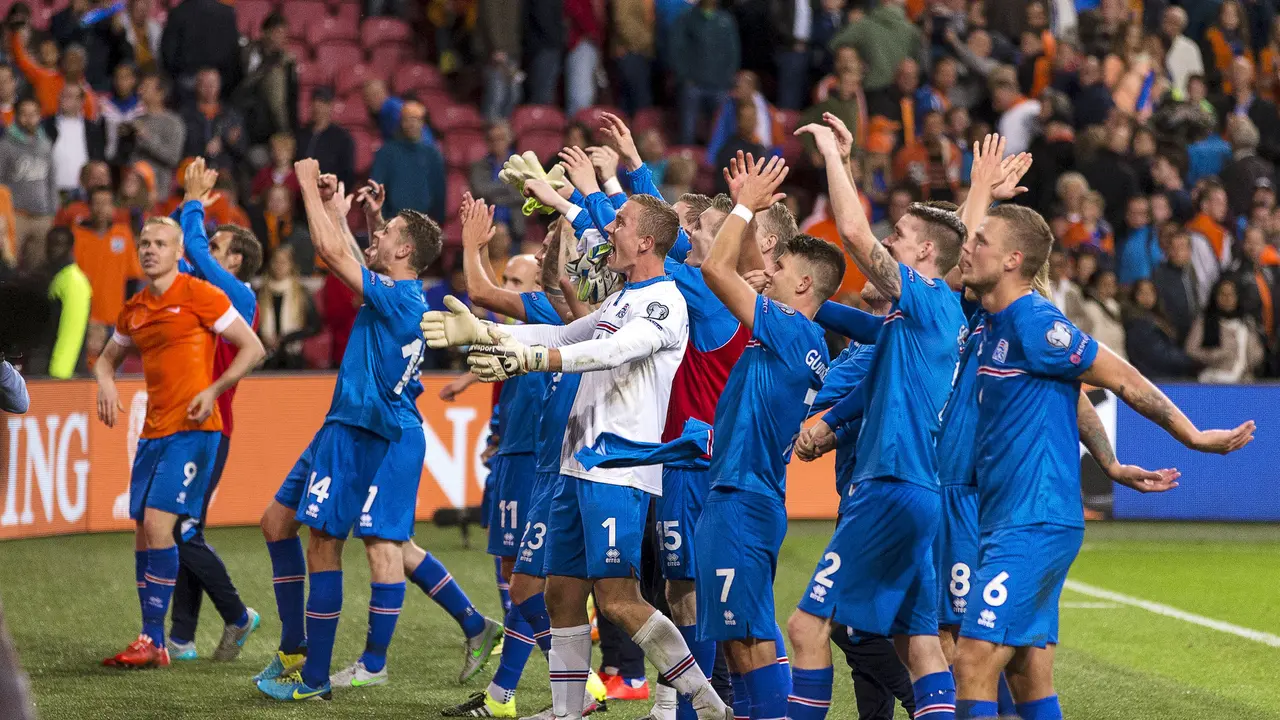 Belanda vs Islandia