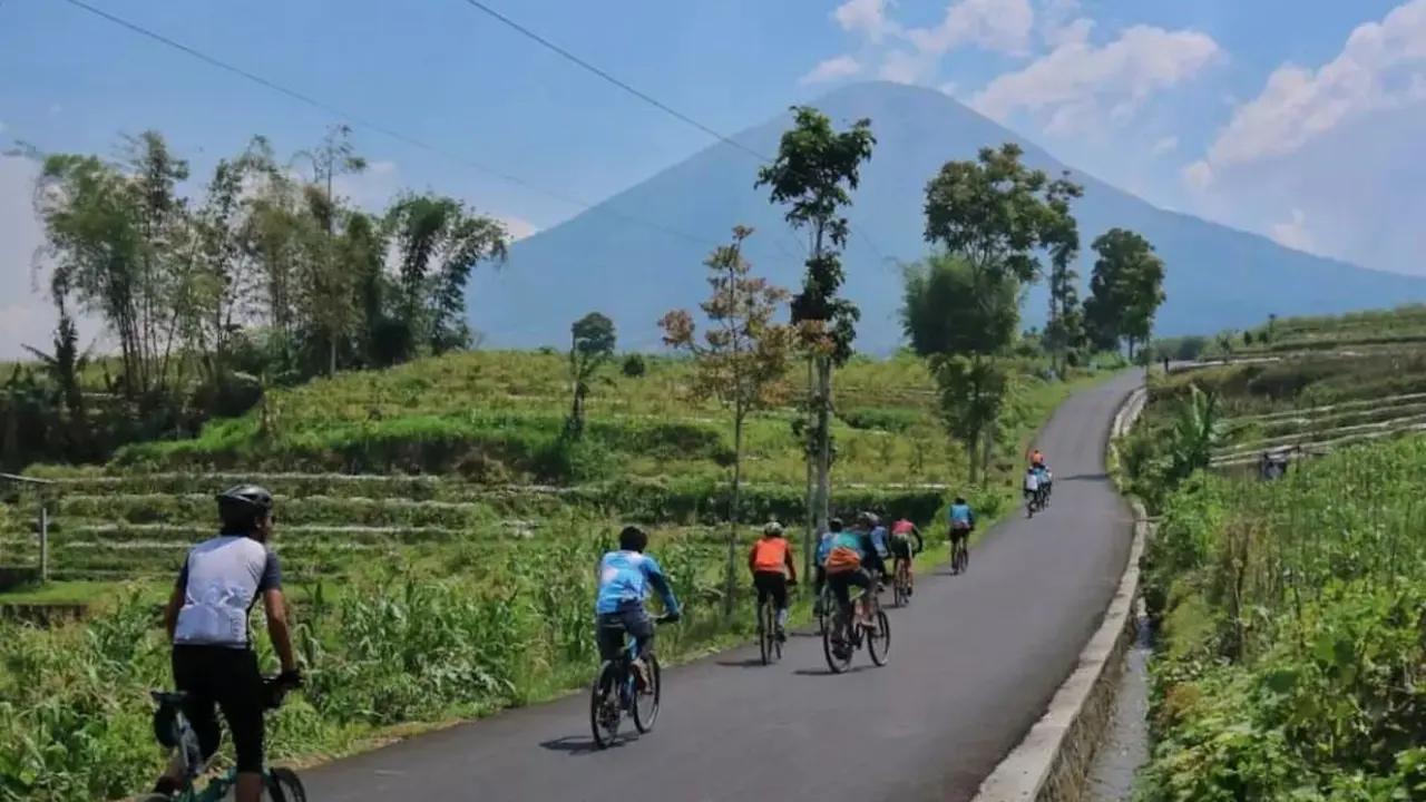Gunung Butak di Malang dengan panorama alamnya