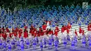 Atlet kontingen Indonesia memasuki stadion pada pembukaan Asian Games 2018 di Stadion Utama Gelora Bung Karno (SUGBK), Jakarta, Sabtu (18/8). Kontingen Indonesia mendapat sambutan meriah penonton yang hadir. (Liputan6.com/Ferbian Pradolo)