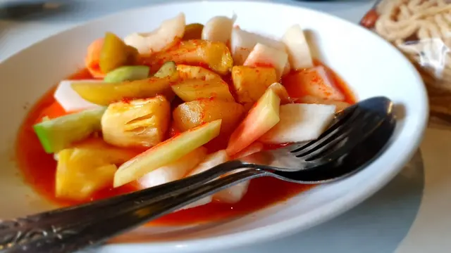 Asinan Nyonya Yenny (Foto: Ani Ekade)