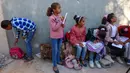 <p>Menurut Klaster Pendidikan Global pada September 2024, lebih dari 90 persen gedung sekolah di Gaza rusak akibat serangan militer Israel, termasuk sekolah dikelola oleh UNRWA, badan PBB yang menangani pengungsi Palestina. (BASHAR TALEB/AFP)</p>