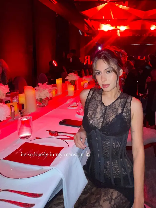 Parada Gaya Glamor Seleb dengan Outfit Serba Hitam, dari Jessica Mila, Paula Verhoeven, hingga Mahalini Raharja