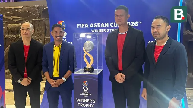 2 Legenda Timnas Indonesia Bedah Kekuatan Tim Garuda untuk FIFA ASEAN Cup 2026 saat Trophy Tour di Sarinah