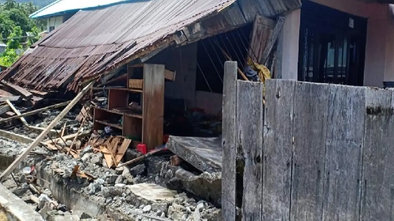 Gempa Halmahera