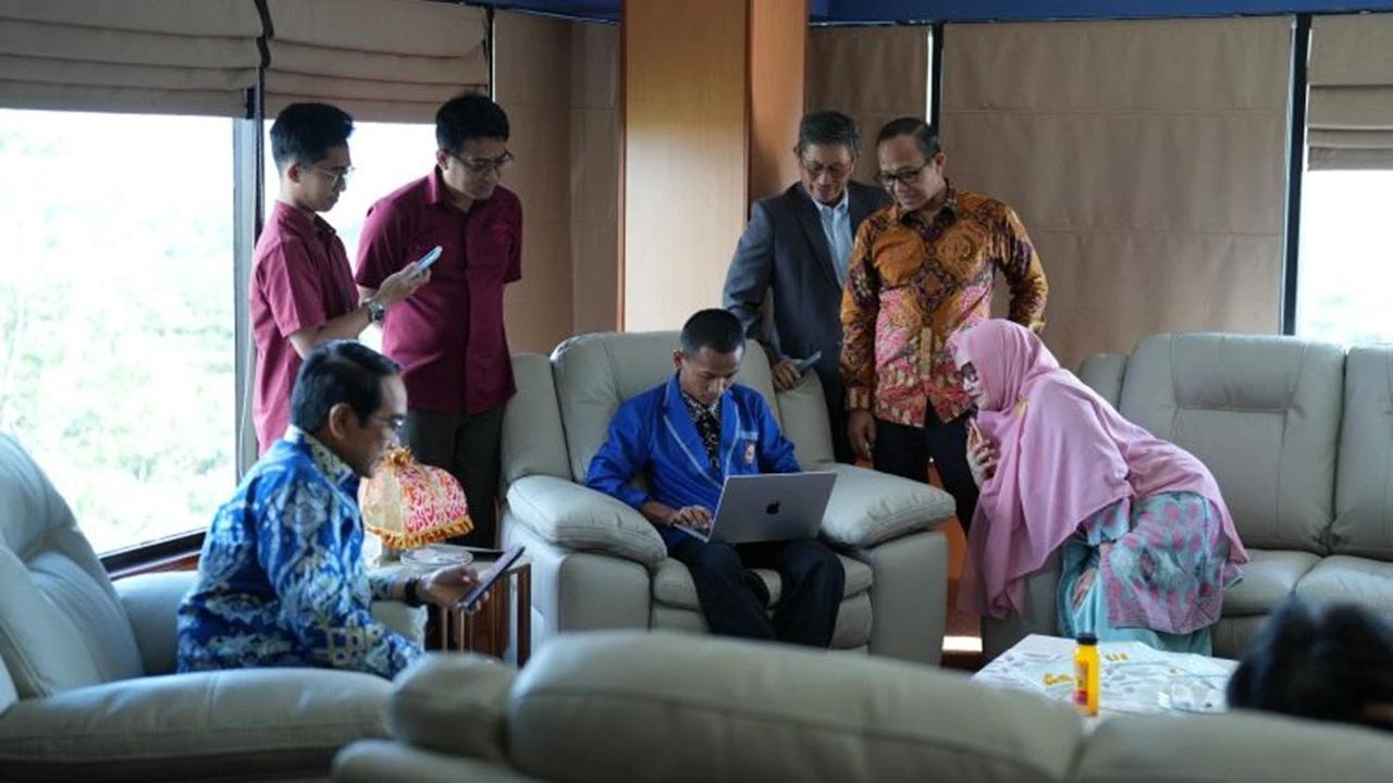 Pesan Siswa SMA di Pinrang Pemobol Sistem Keamanan NASA: Jangan Pesimis Hanya karena Keterbatasan