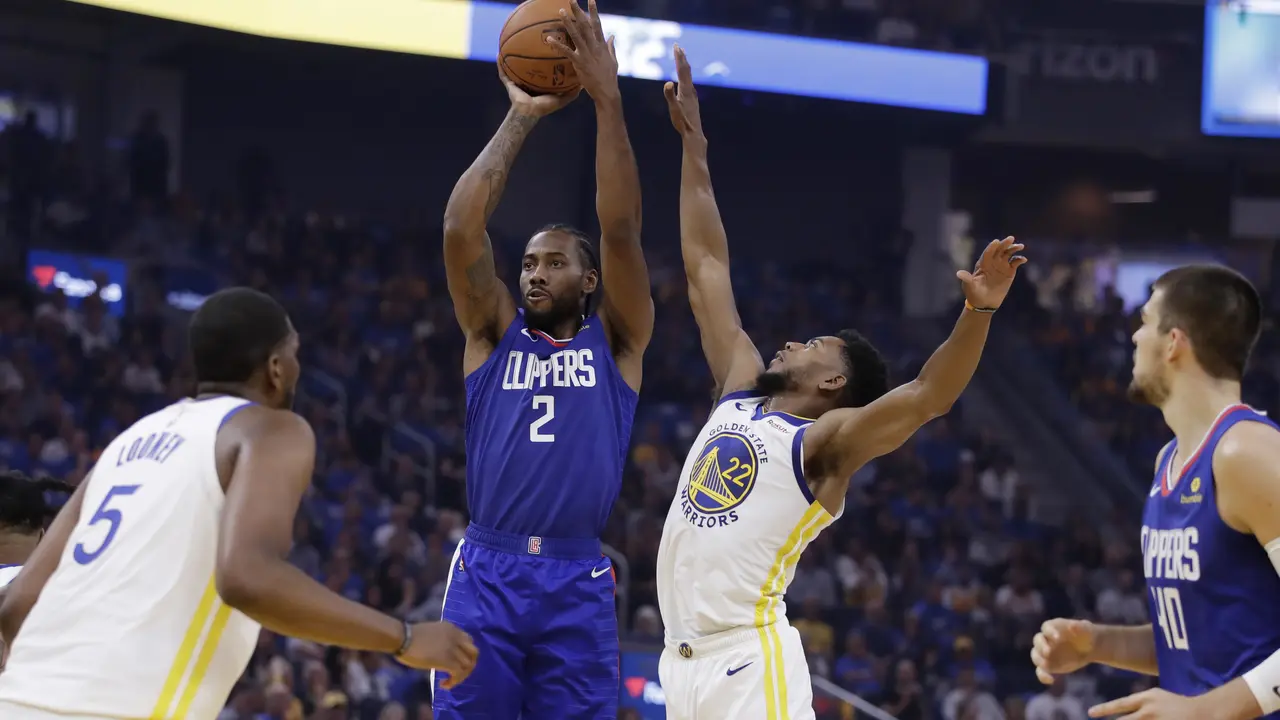 NBA: Kawhi Leonard Rusak Debut Warriors di Kandang Baru