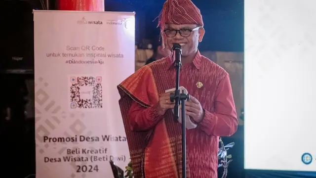 Bupati Toba, Poltak Sitorus