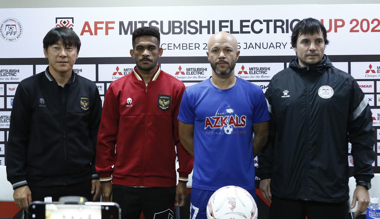 Timnas Indonesia akan menjalani laga penentuan untuk memastikan lolos ke babak semifinal Piala AFF 2022 dengan menghadapi Filipina pada matchday terakhir Grup A, Senin (2/1/2023) di Rizal Memorial Stadium, Filipina. Meski The Azkals, julukan Timnas Filipina telah dipastikan tersisih di fase grup, namun Timnas Garuda tetap harus mewaspadai penampilan para pemain tuan rumah, seperti tiga pemain berikut dengan kelebihannya masing-masing. (affmitsubishielectriccup.com)