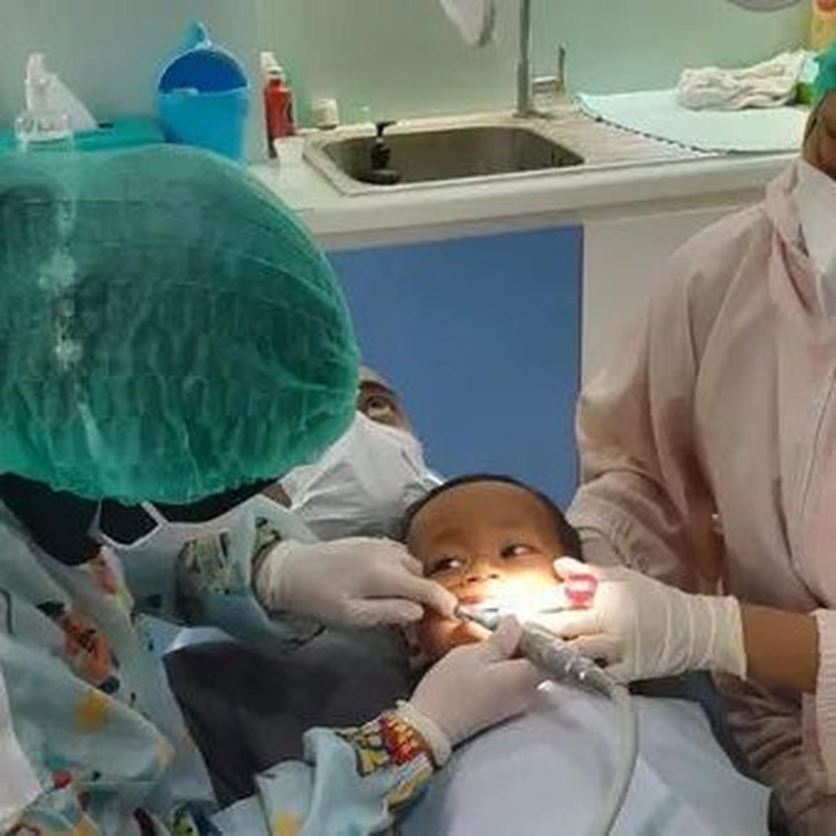 Periksakan Gigi Anak di Bulan Puasa, Kapan Sebaiknya Dilakukan?