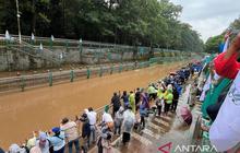 10 Ribu Liter Ekoenzim Dituangkan ke Sungai Jeletreng, Upaya Tekan Pencemaran Lingkungan