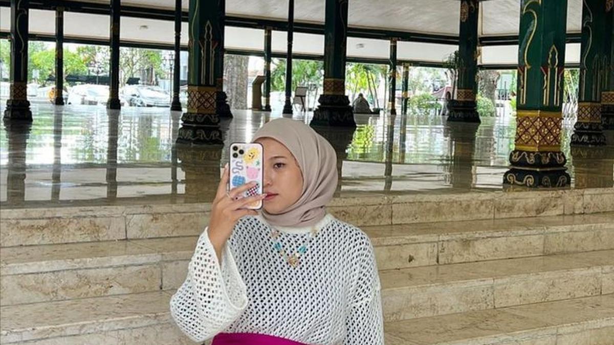 5 Pilihan Rok Batik Hijab yang Membuatmu Terlihat Anggun dan Islami