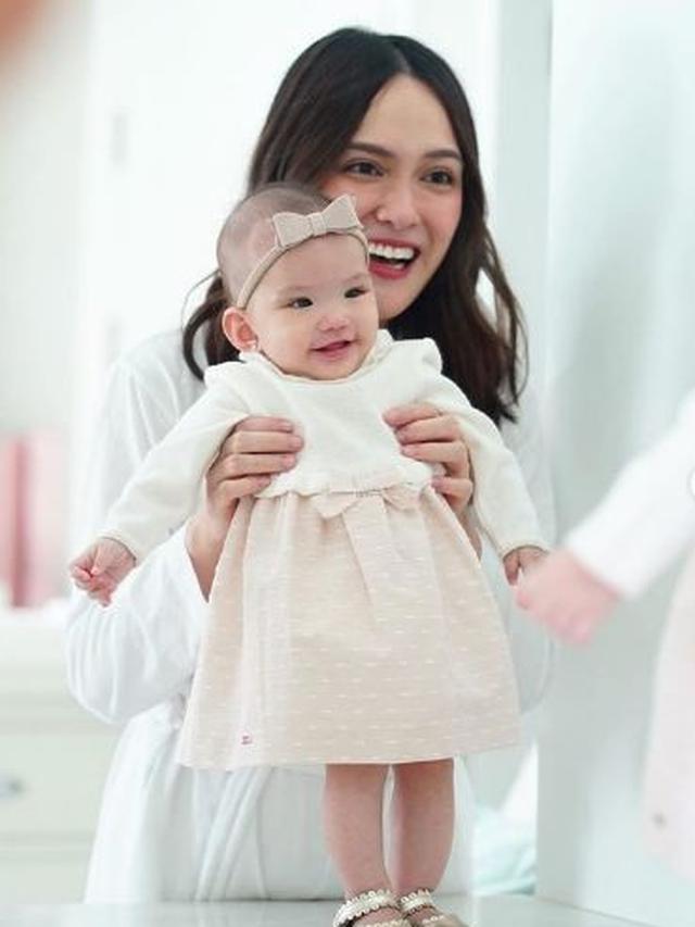 Anak Belum 6 Bulan Diberi MPASI, Shandy Aulia Diprotes ...