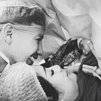 Gya Sadiqah, istri Tarra Budiman baru saja melahirkan anak pertamanya bernama Kalea Jada Agyra. (Instagram/tarrabudiman)