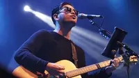 Penampilan Petra Sihombing saat memeriahkan hari terakhir acara Jakarta International Java Jazz Festival 2015 di JIExpo Kemayoran, Jakarta, Minggu (8/3/2015). (Liputan6.com/Faizal Fanani)