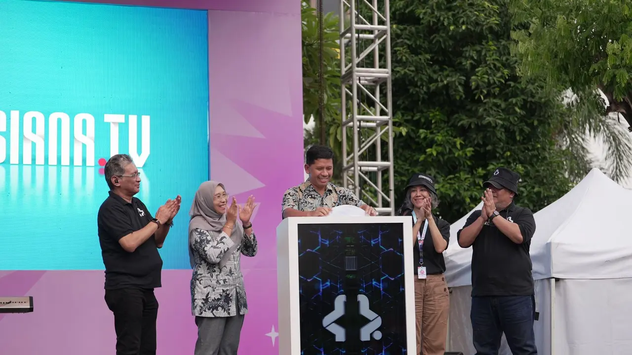 Indonesiana.TV merupakan aplikasi Video on Demand (VOD) yang dirancang khusus untuk menjembatani generasi muda dengan ragam kekayaan budaya Indonesia.