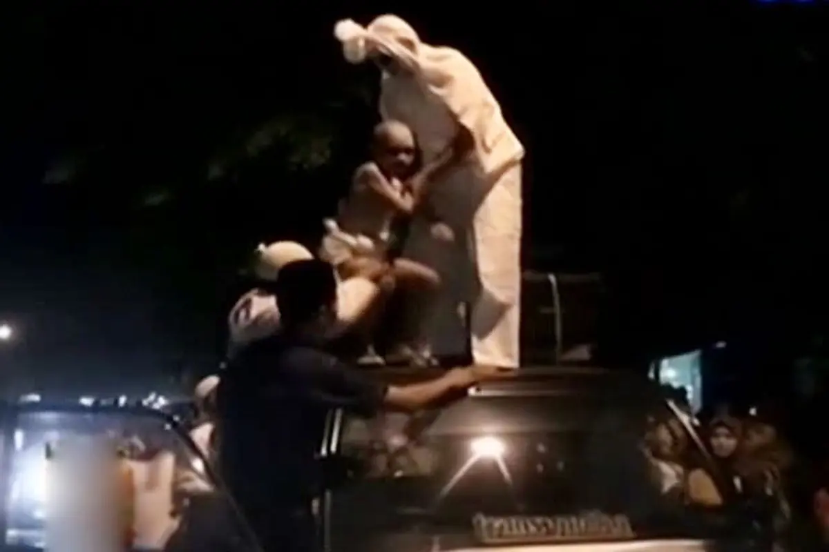 (Lip6 Pagi) Pawai-Pocong