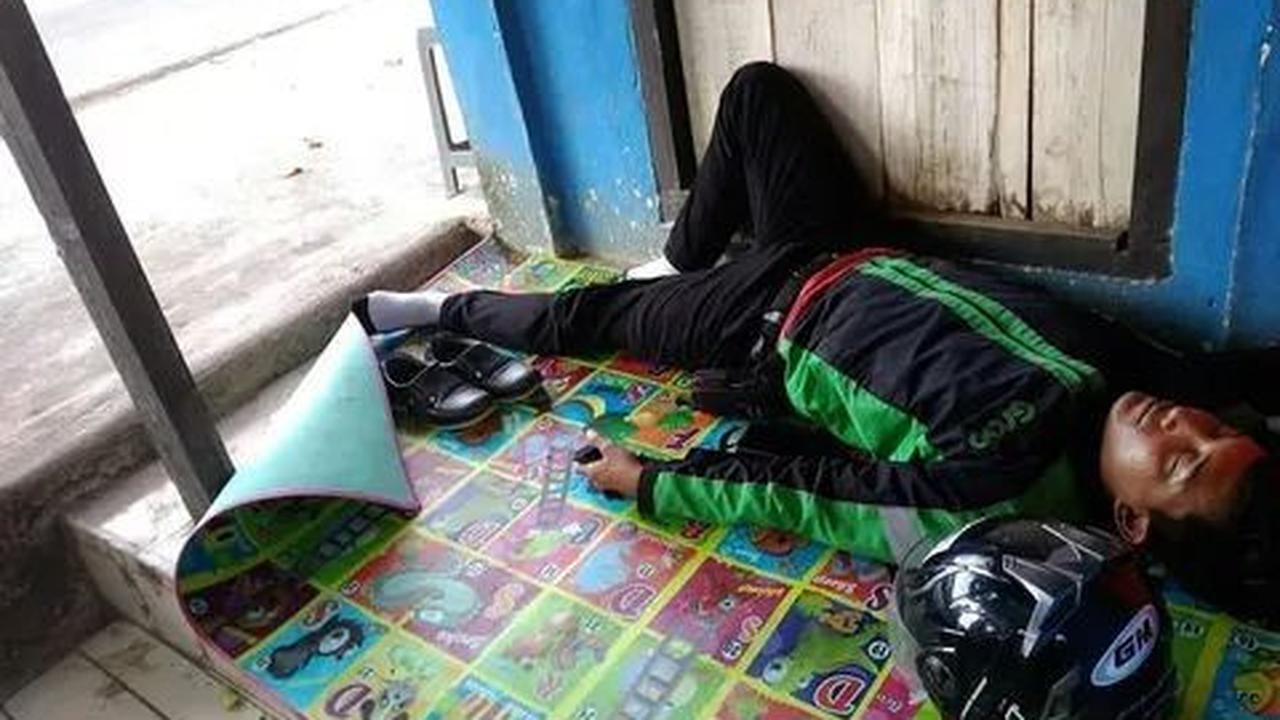 <b>Hanya dengan karpet sebagai modalnya</b>