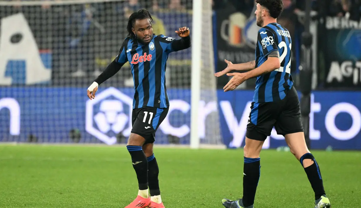 Atalanta berhasil memperkecil kekalahan usai Ademola Lookman berhasil melesakkan bola ke gawang Real Madrid di menit ke-65. (Alberto PIZZOLI/AFP)