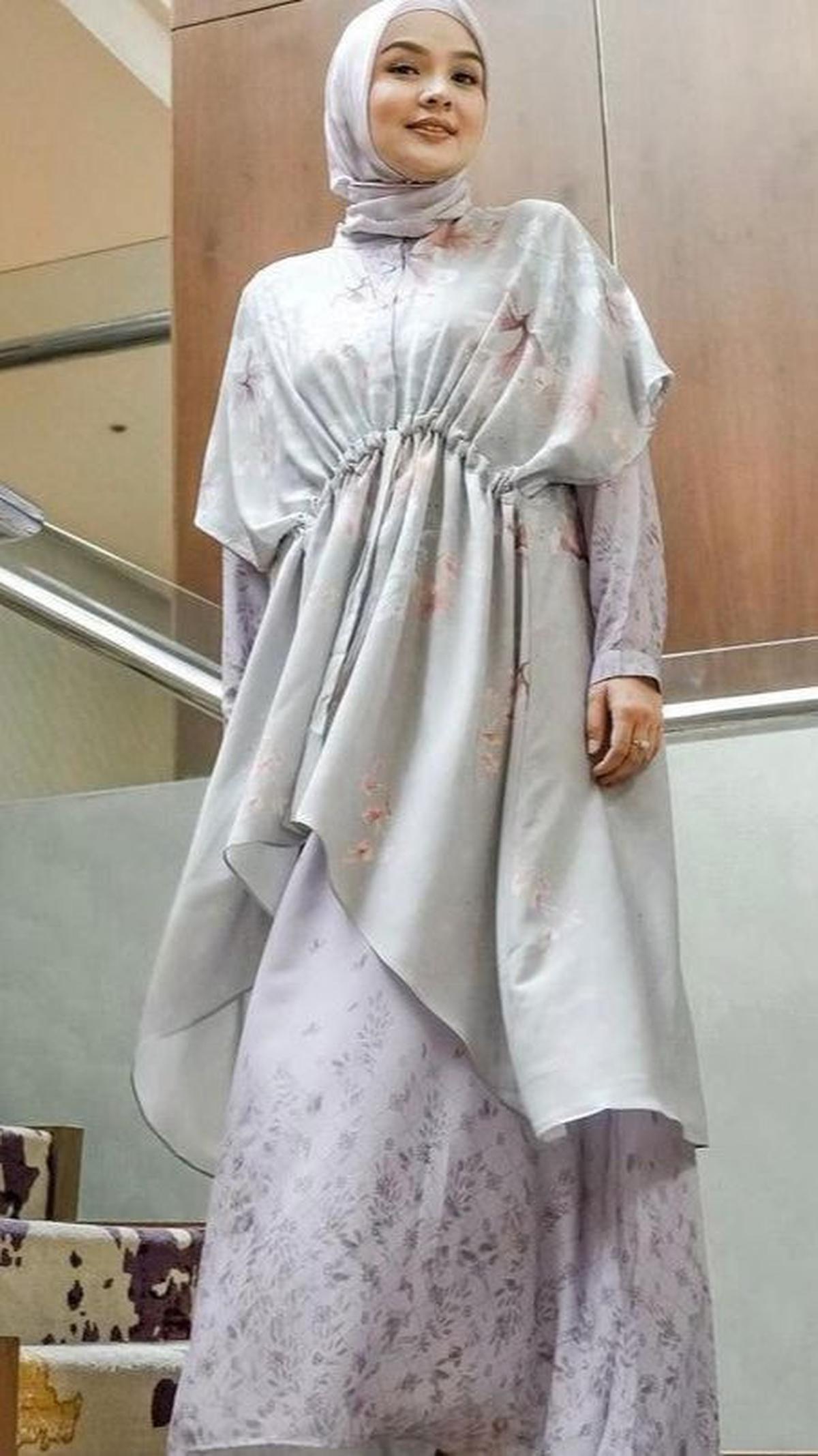 Gamis Terkini dengan Desain Modern dan Simpel<br>