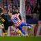 Julian Alvarez mencetak gol dalam laga Liga Champions antara Atletico Madrid vs Union Saint-Gilloise, Rabu (5/11/2025). (AP Photo/Manu Fernandez)