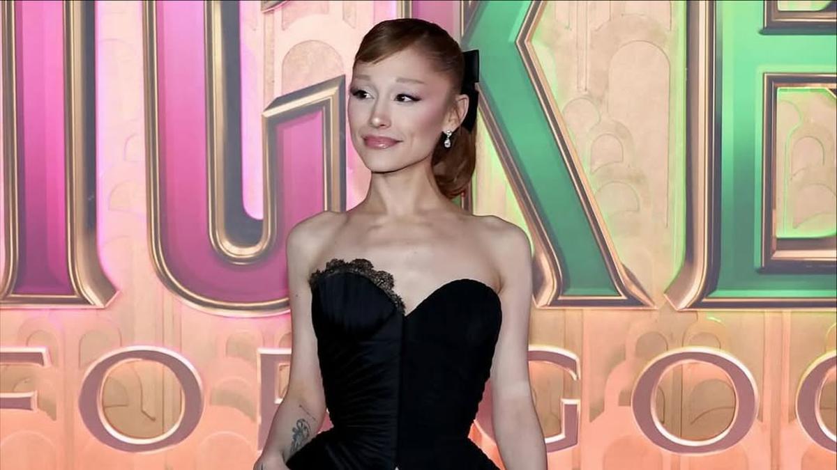 Ariana Grande Positif COVID-19, Aktivitas Promosi Film Wicked: For Good Dibatasi