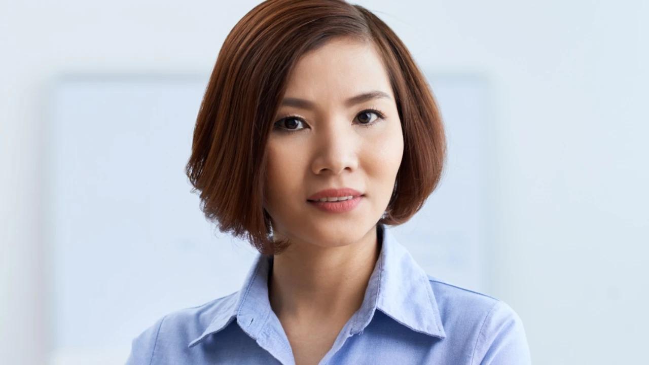 9 Model Rambut Pendek untuk Ibu Pejabat yang Elegan, Pancarkan Aura Positif