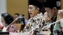 Menteri Agama Lukman Hakim Saifuddin saat raker dengan Komisi VIII DPR di Gedung DPR, Jakarta, Kamis (16/5/2019). Rapat membahas kebijakan Rancangan Peraturan Pemerintah tentang Jaminan Produk Halal dan revisi Biaya Penyelenggaraan Ibadah Haji (BPIH) 1440 H/2019 M. (Liputan6.com/JohanTallo)