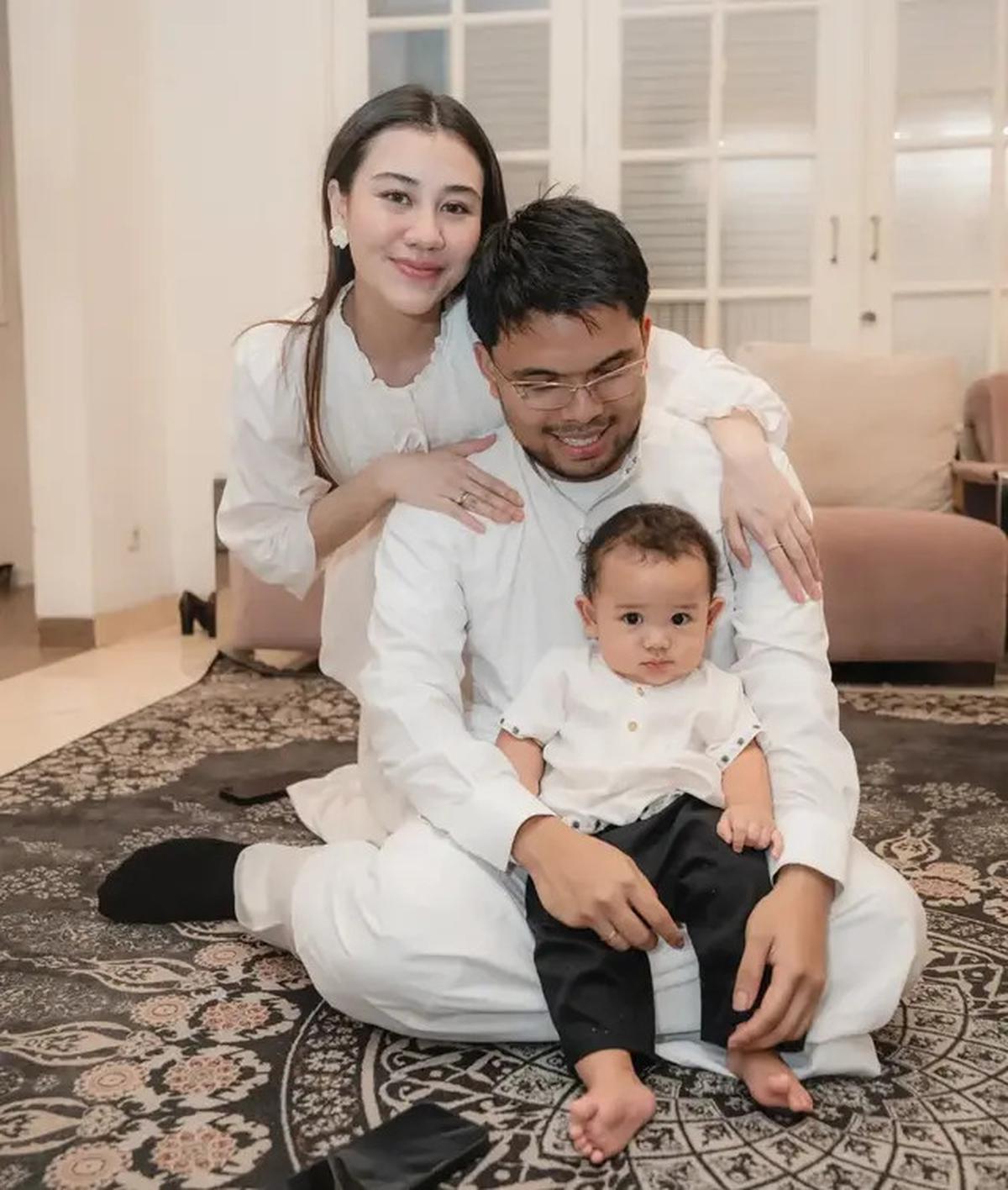 13 Potret Ruang Keluarga di Rumah Reza Artamevia, Jadi Tempat Kumpul saat Lebaran