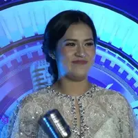 Raisa berhasil memenangkan dua kategori sekaligus di SCTV Music Awards 2016. Dua penghargaan itu yakni, Penyanyi Solo Wanita Paling Ngetop dan Kolaborasi Paling Ngetop. 