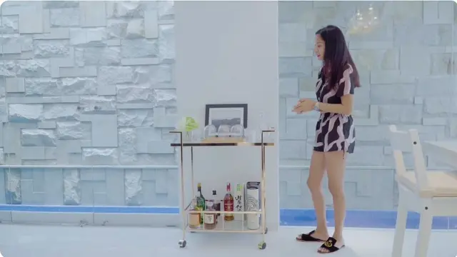 Potret Dapur Kirana Larasati yang Canggih, Dominasi Nuansa Putih yang Elegan