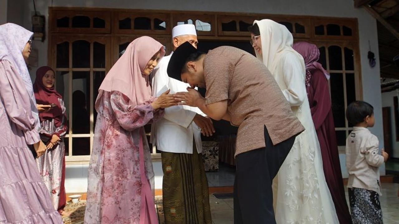 Wagub Emil Dardak Hadiri Tradisi Lebaran Ketupat Durenan Trenggalek, Jaga Warisan Budaya Ratusan Tahun