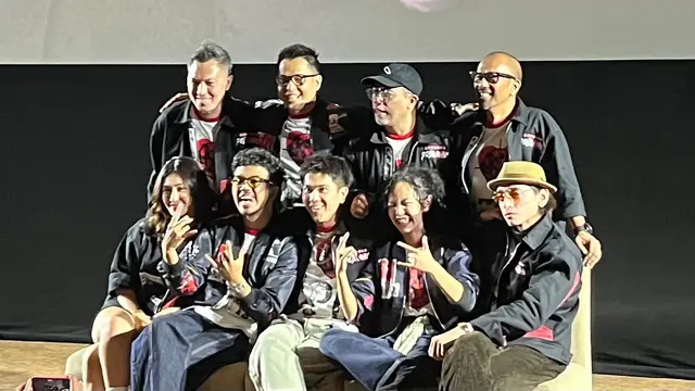 Cast, sutradara, dan produser film Operasi Pesta Copet dalam press screening Operasi Pesta Copet yang diselenggarakan di kawasan Jakarta Selatan pada (18/8/2026). (Liputan6.com/Afradhiya N.R)