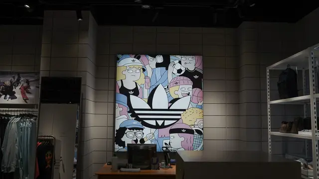 Store adidas Indonesia di Plaza Indonesia