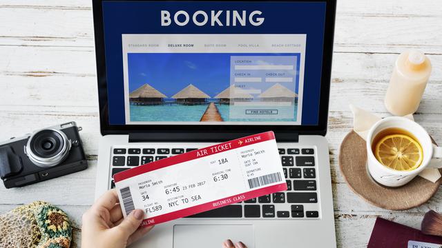 Ilustrasi tiket, liburan