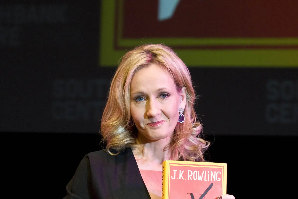 [Bintang] JK Rowling