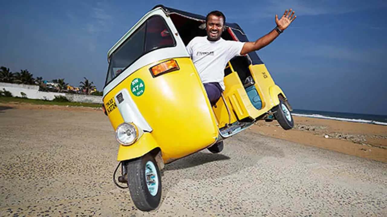 Sopir Bajaj Ini Pecahkan Rekor Dunia