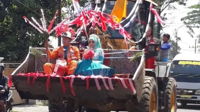 Iringan pengantin unik