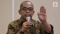 Dirjen Pajak Suryo Utomo saat menjelaskan empat pilar dalam omnibus law kepada media di Jakarta, Selasa (11/2/2020). Suryo Utomo mengatakan terdapat empat rencana ketentuan yang secara khusus ditujukan untuk memperkuat perekonomian. (Liputan6.com/Angga Yuniar)