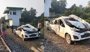 Kronologi Mobil Dikemudikan Pelajar Ditabrak Kereta di Lampung