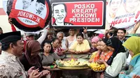 Jokowi Ulang Tahun, Pedagang Pasar Gede Solo Gelar Tumpengan