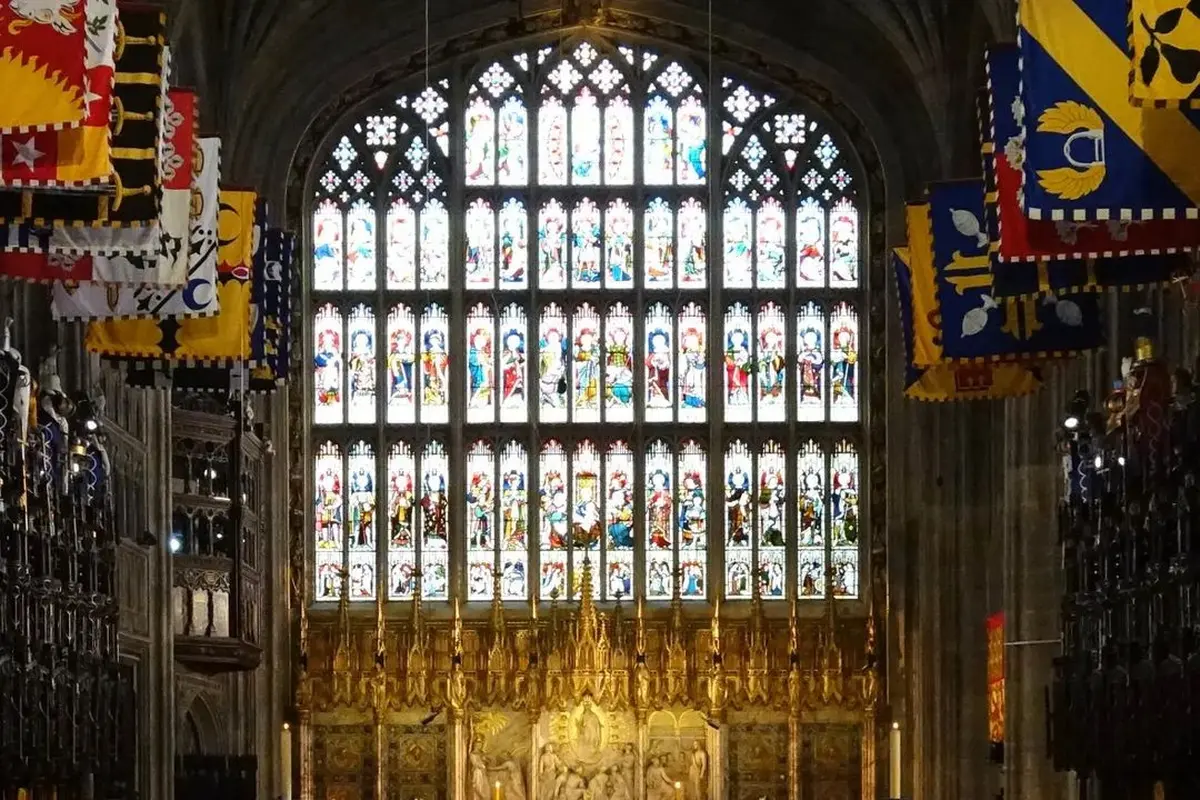 Ratu Elizabeth II di Westminster Abbey