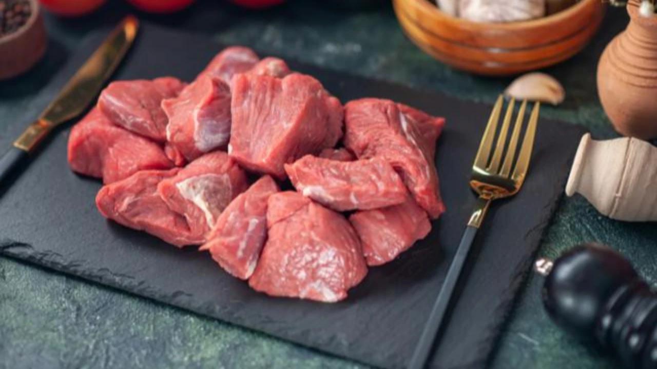 Tips Menyimpan Daging Kurban di Freezer agar Tidak Bau dan Awet