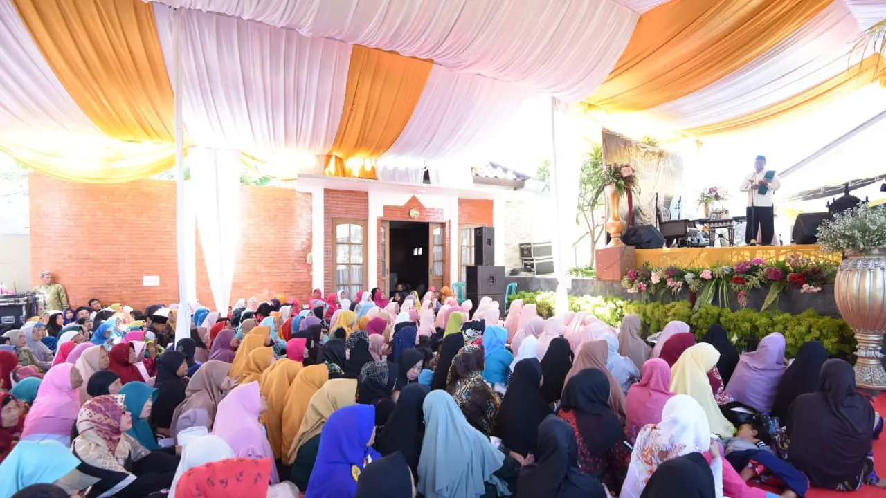 Wagub: Majelis Taklim Bagian dari Dukungan Masyarakat untuk Visi Jabar Juara Lahir Batin