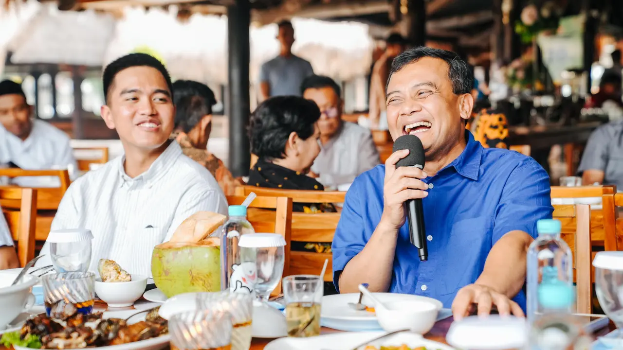 Ketua Umum DPP PSI Kaesang Pangarep bersama calon gubernur Jawa Tengah Ahmad Luthfi.
