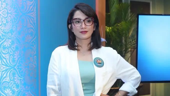 [Fimela] Ussy Sulistiawaty