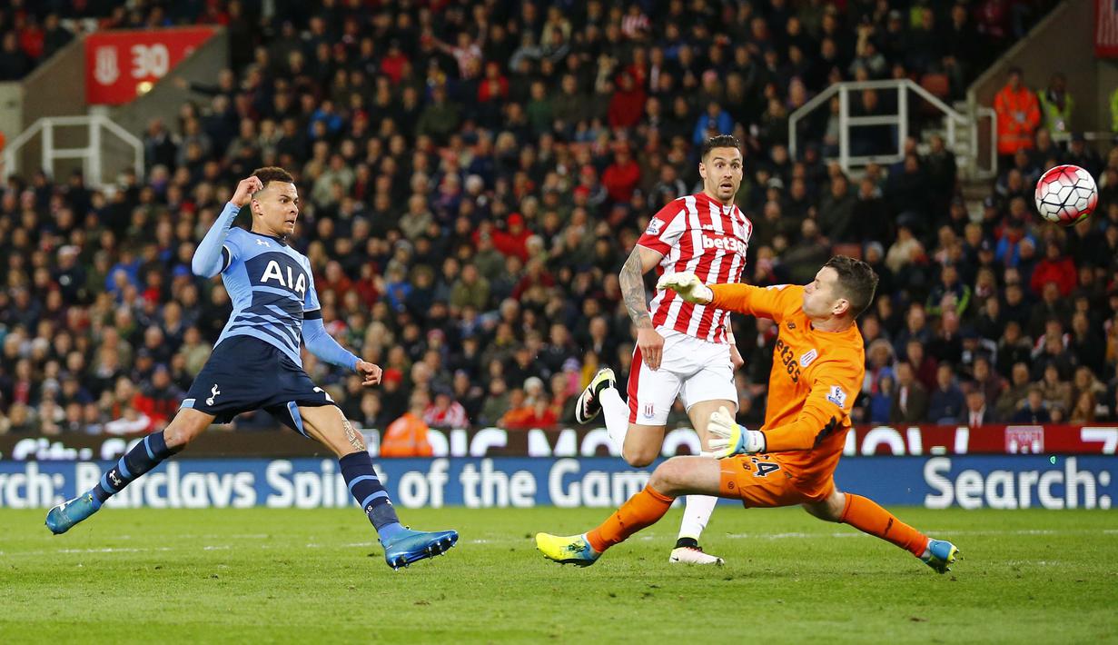 Pemain muda berbakat milik Tottenham Hotspur, Dele Alli menempati urutan ke-8 jajaran pemain dengan indeks performa terbaik Liga Inggris hingga pekan ke-34, Dele meraih 611 poin. (Reuters/Darren Staples)