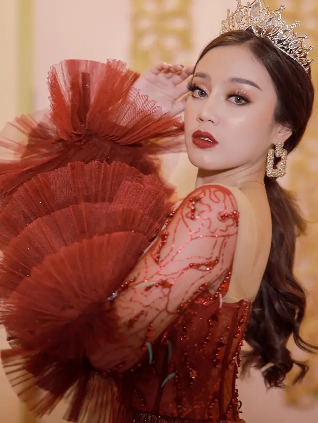 Selebgram Tasya Revina (https://www.instagram.com/p/CZ0Y--9JQUB/)