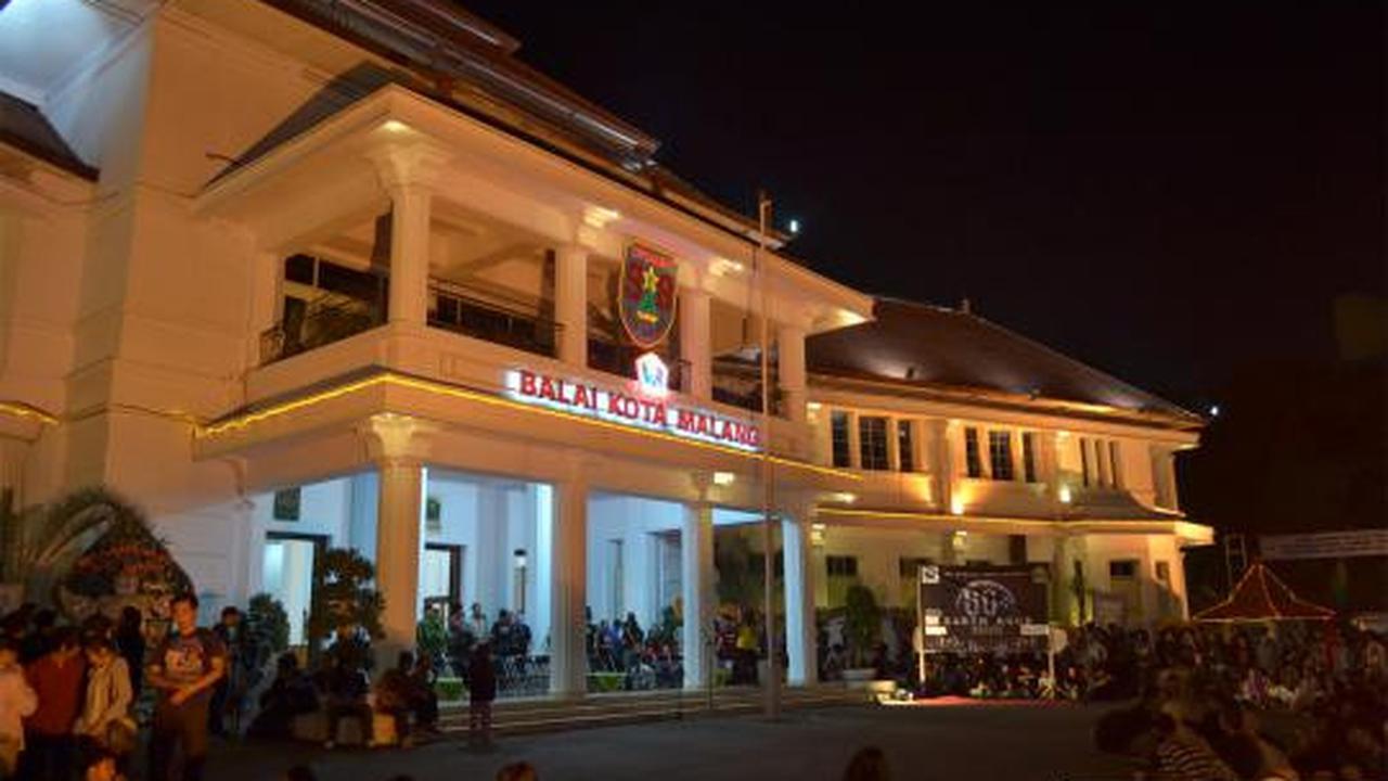 Earth Hour di Malang
